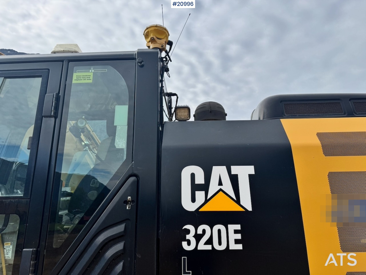 حفارات زحافة Caterpillar 320EL: صور 36