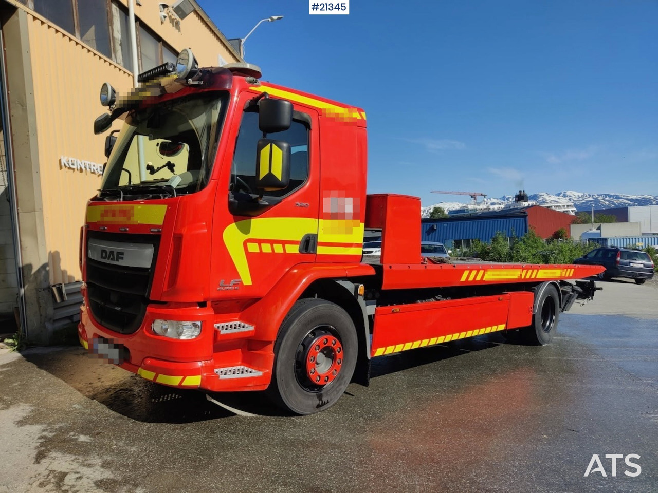 DAF LF320 - سيارة السحب للتصليح: صور 1 DAF LF320 - سيارة السحب للتصليح: صور 1