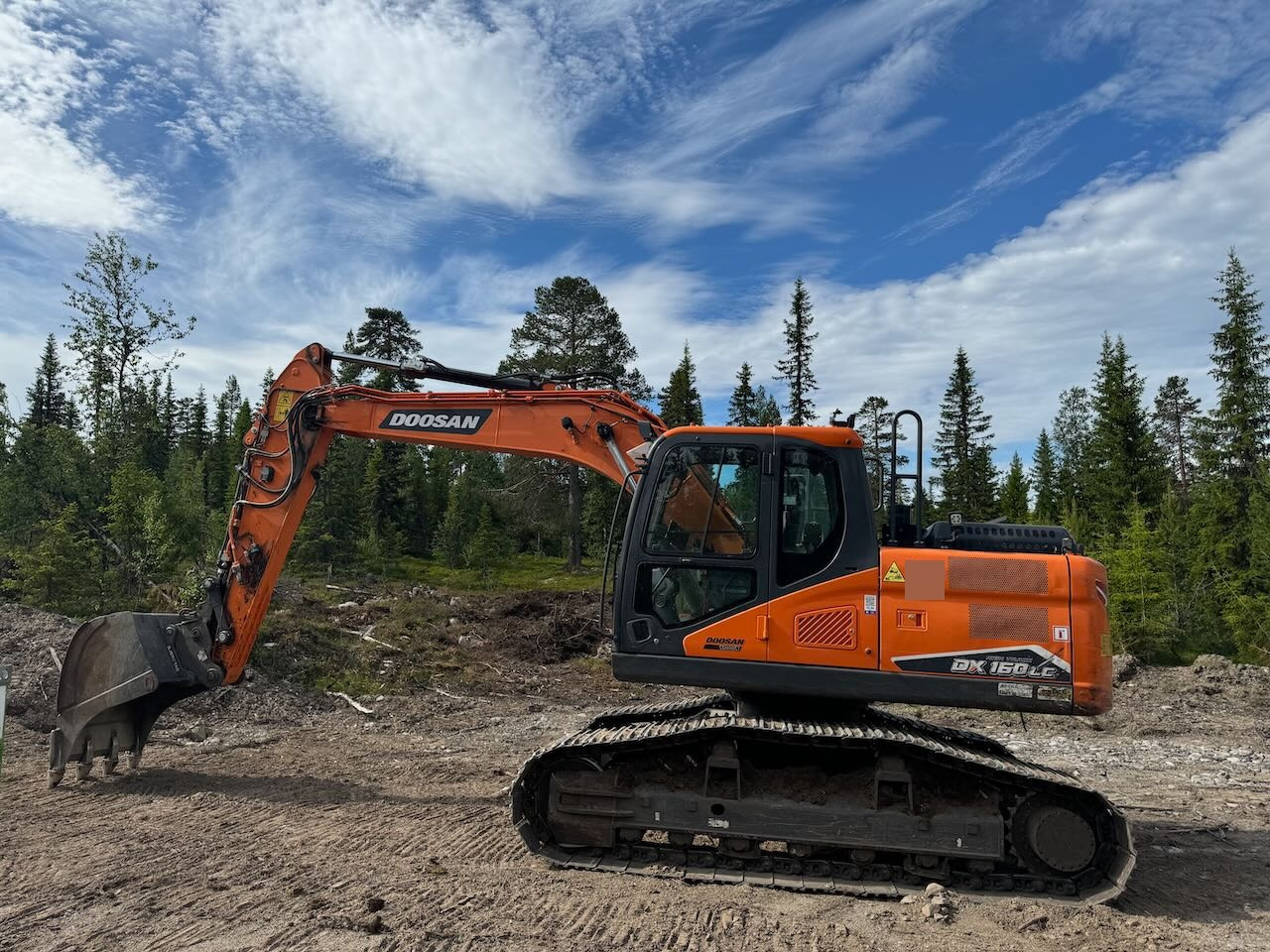 Doosan DX160LC - حفارات زحافة: صور 1 Doosan DX160LC - حفارات زحافة: صور 1