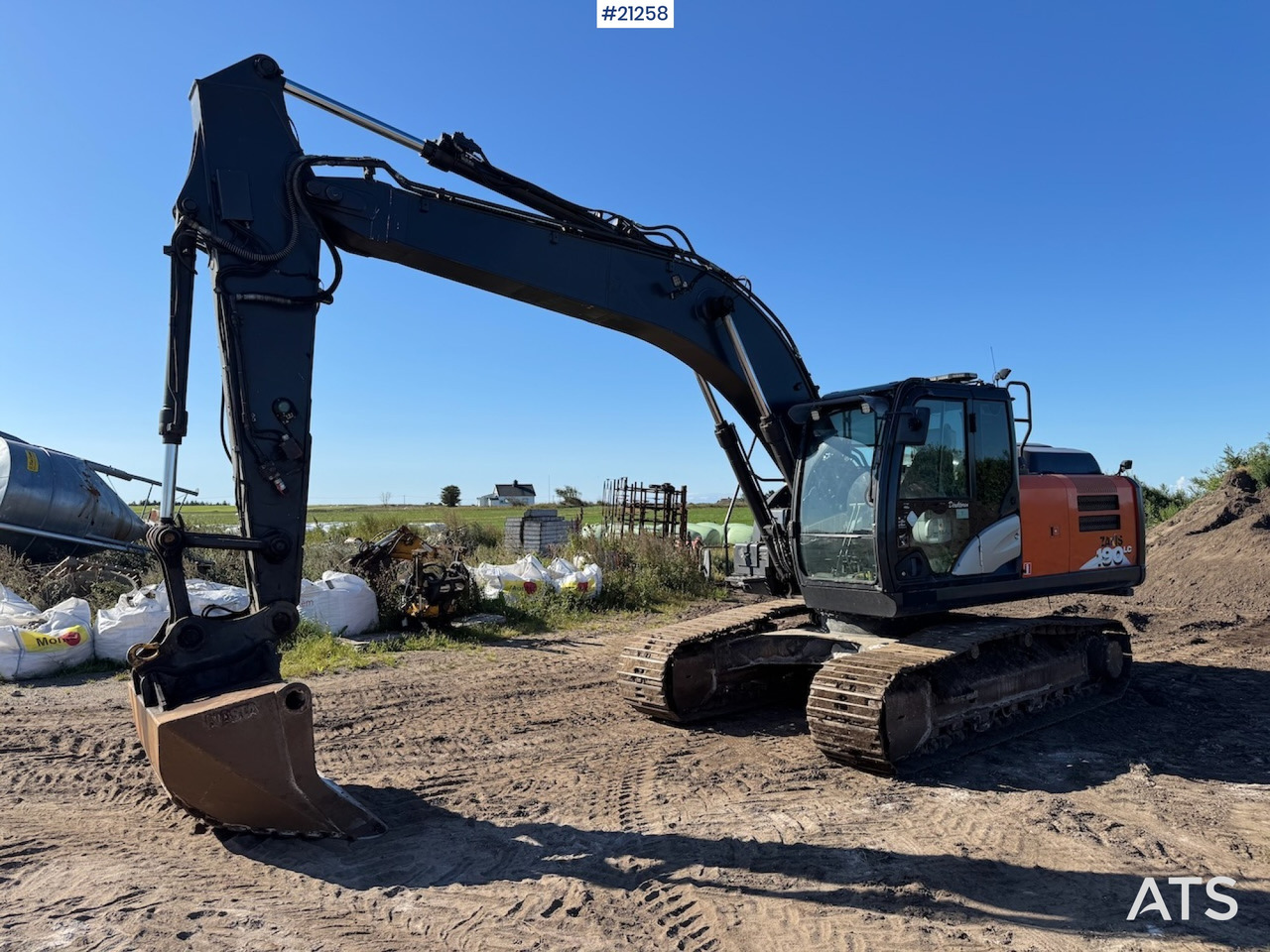 Hitachi ZX 190 LC-6 - حفارة: صور 1 Hitachi ZX 190 LC-6 - حفارة: صور 1