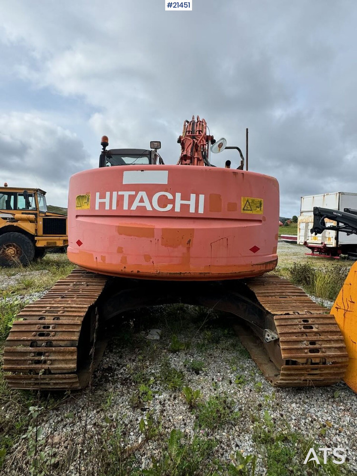Hitachi ZX225 US - حفارات زحافة: صور 4 Hitachi ZX225 US - حفارات زحافة: صور 4