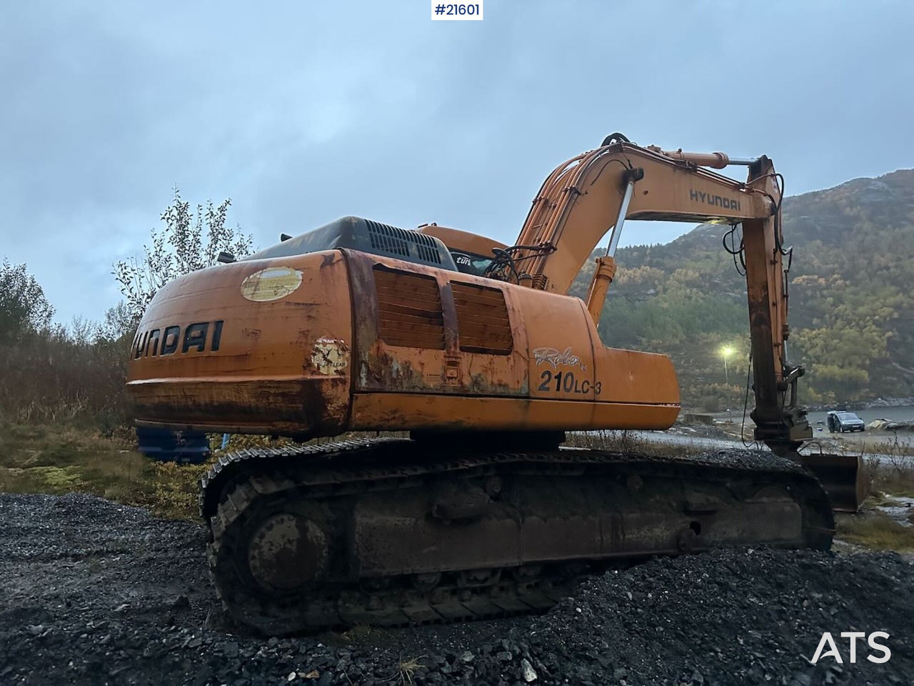 Hyundai 210LC- 3H gravemaskin m/ 5 skuffer. Byttet belter for 100 timer siden - حفارات زحافة: صور 3 Hyundai 210LC- 3H gravemaskin m/ 5 skuffer. Byttet belter for 100 timer siden - حفارات زحافة: صور 3