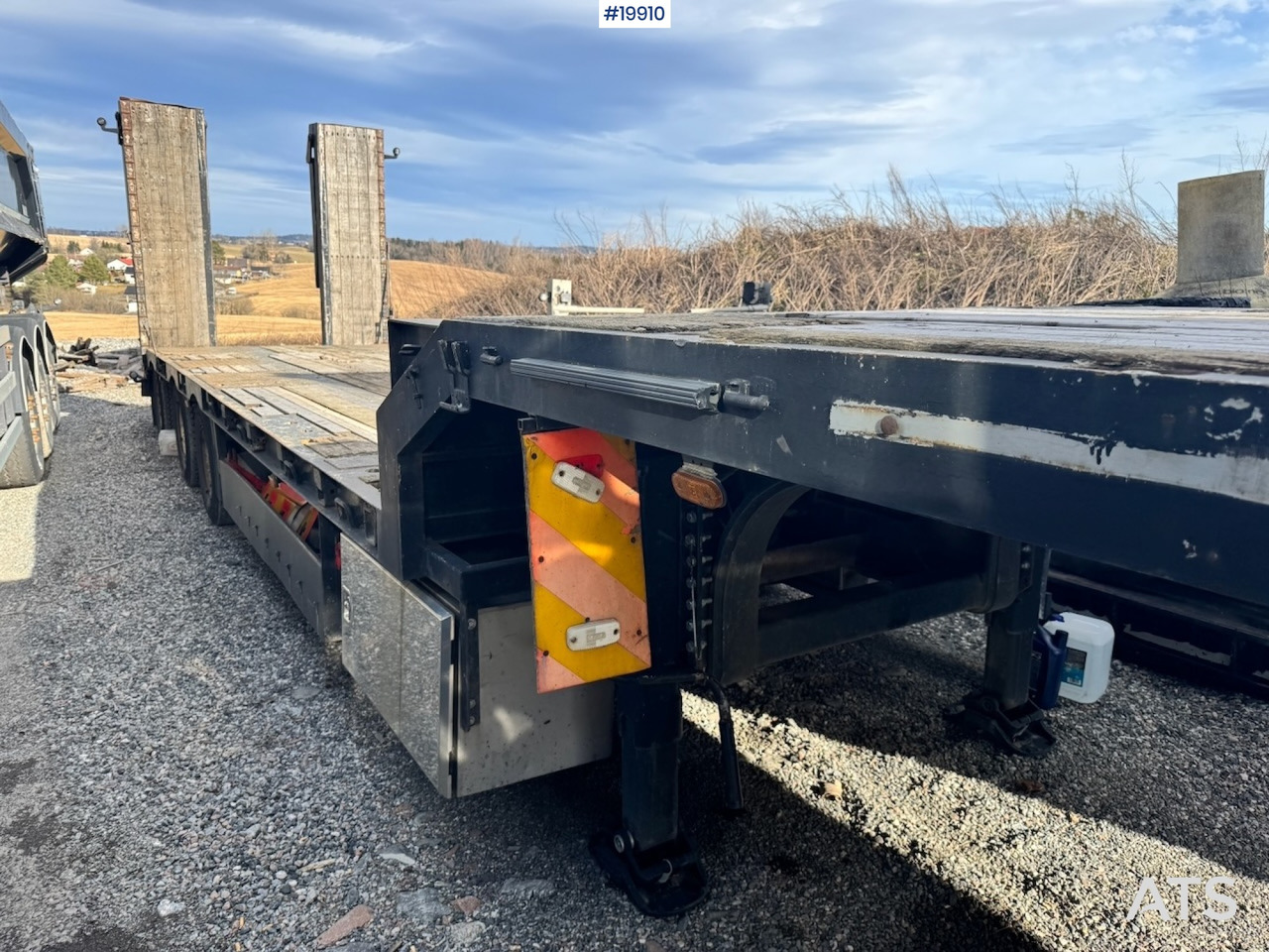 Istrail 3 akslet maskinsemi - عربة مسطحة منخفضة نصف مقطورة: صور 2 Istrail 3 akslet maskinsemi - عربة مسطحة منخفضة نصف مقطورة: صور 2