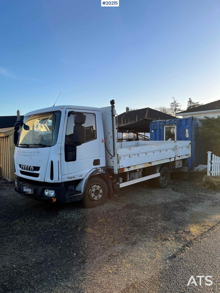 Iveco EUROCARGO 4x2 Planbil - شاحنات مسطحة: صور 1 Iveco EUROCARGO 4x2 Planbil - شاحنات مسطحة: صور 1