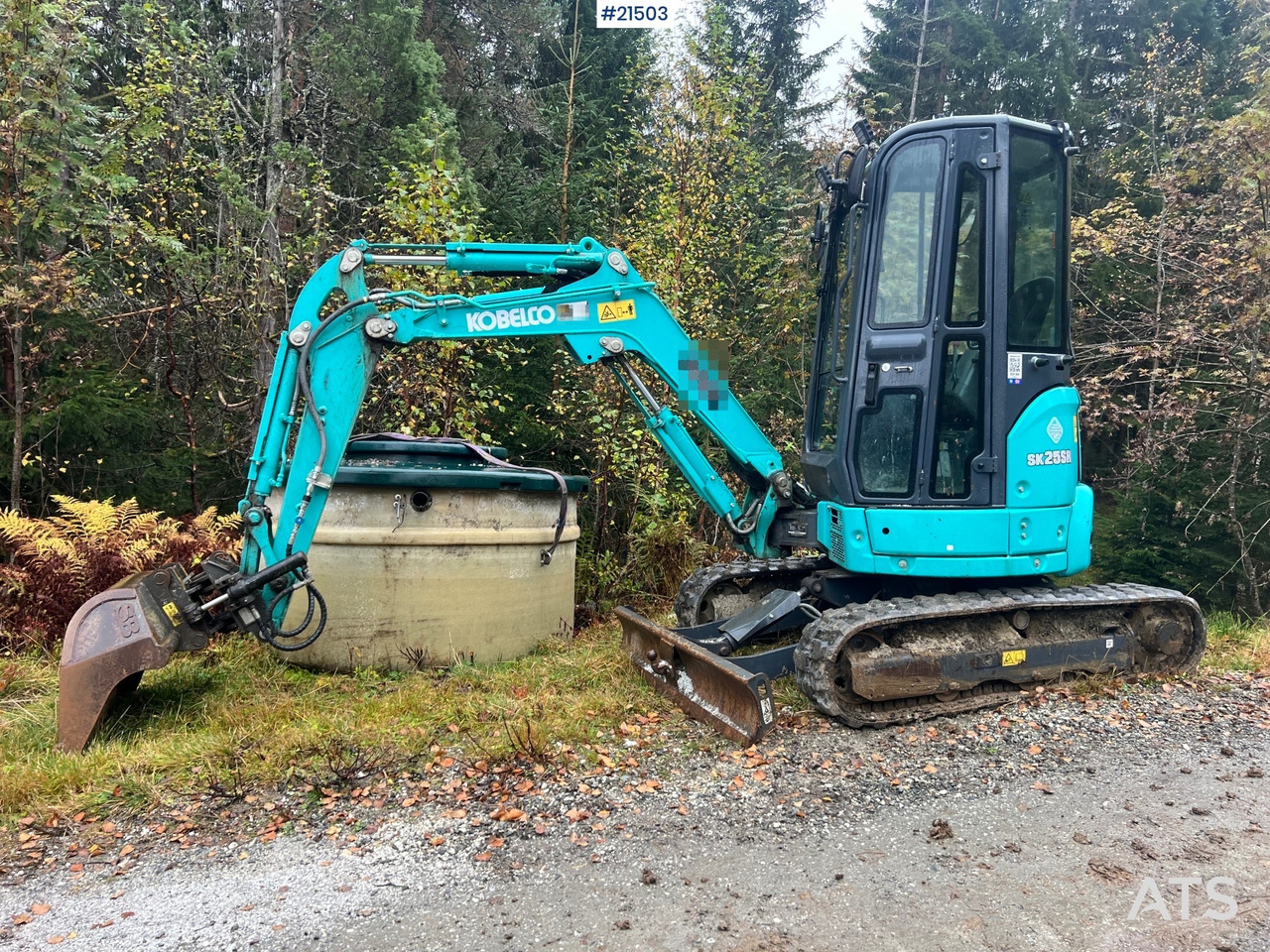 Kobelco Sk25SR-6E Gravemaskin m/ pusseskuffe,graveskuffe og tilt - حفارة مصغرة: صور 5 Kobelco Sk25SR-6E Gravemaskin m/ pusseskuffe,graveskuffe og tilt - حفارة مصغرة: صور 5