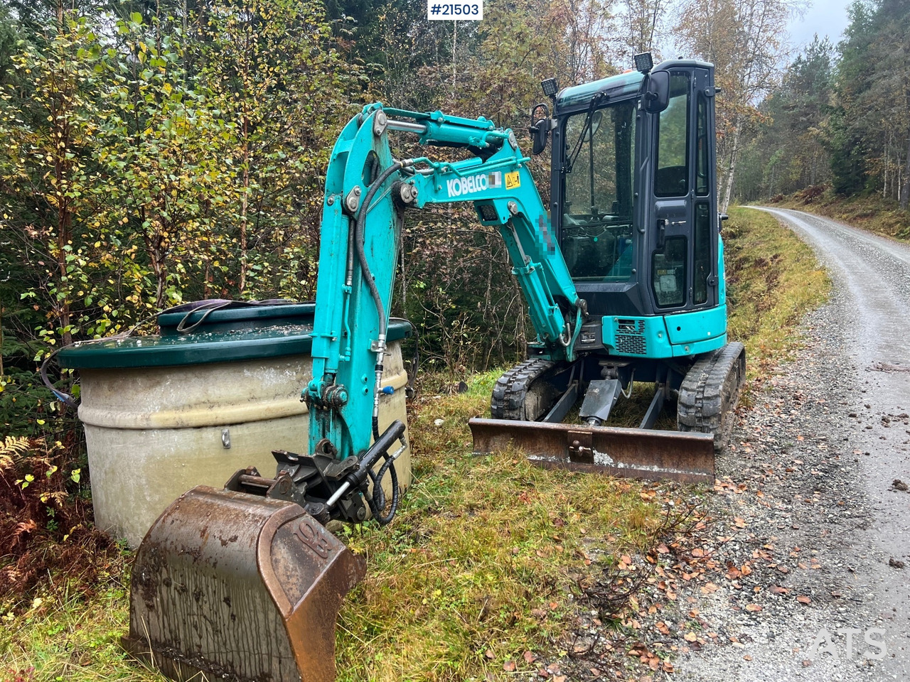 Kobelco Sk25SR-6E Gravemaskin m/ pusseskuffe,graveskuffe og tilt - حفارة مصغرة: صور 4 Kobelco Sk25SR-6E Gravemaskin m/ pusseskuffe,graveskuffe og tilt - حفارة مصغرة: صور 4