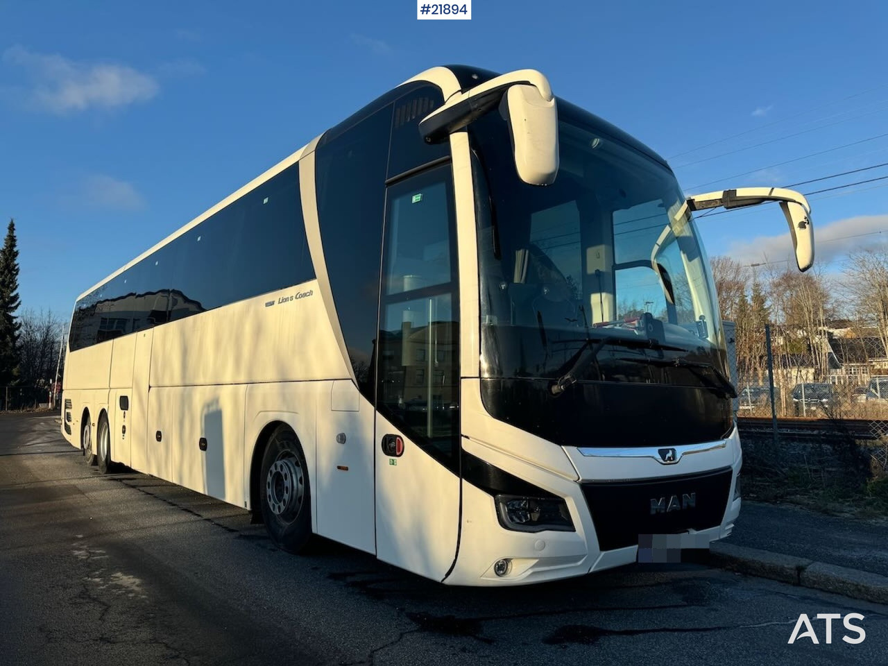 MAN Lion´s Coach 6x2 Turbuss. 63 seter. SE VIDEO - سياحية حافلة: صور 4 MAN Lion´s Coach 6x2 Turbuss. 63 seter. SE VIDEO - سياحية حافلة: صور 4