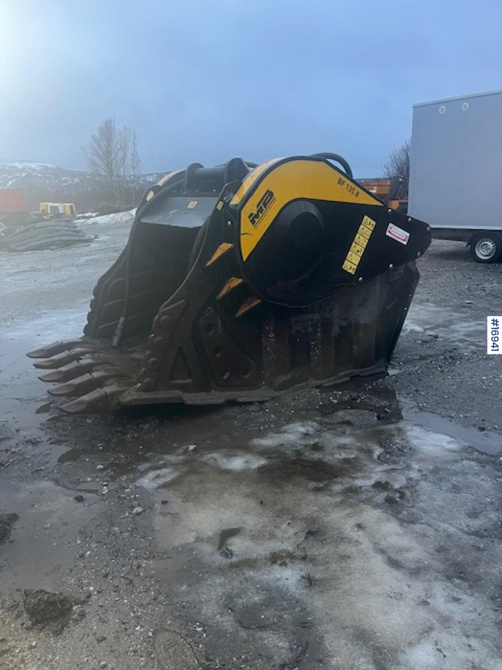 MB knuseskuffe m/ G90 feste - آلات البناء: صور 1 MB knuseskuffe m/ G90 feste - آلات البناء: صور 1