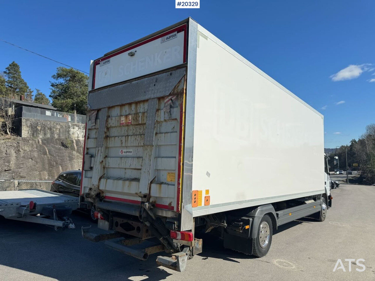 Mercedes Atego 1524 - بصندوق مغلق شاحنة: صور 5 Mercedes Atego 1524 - بصندوق مغلق شاحنة: صور 5