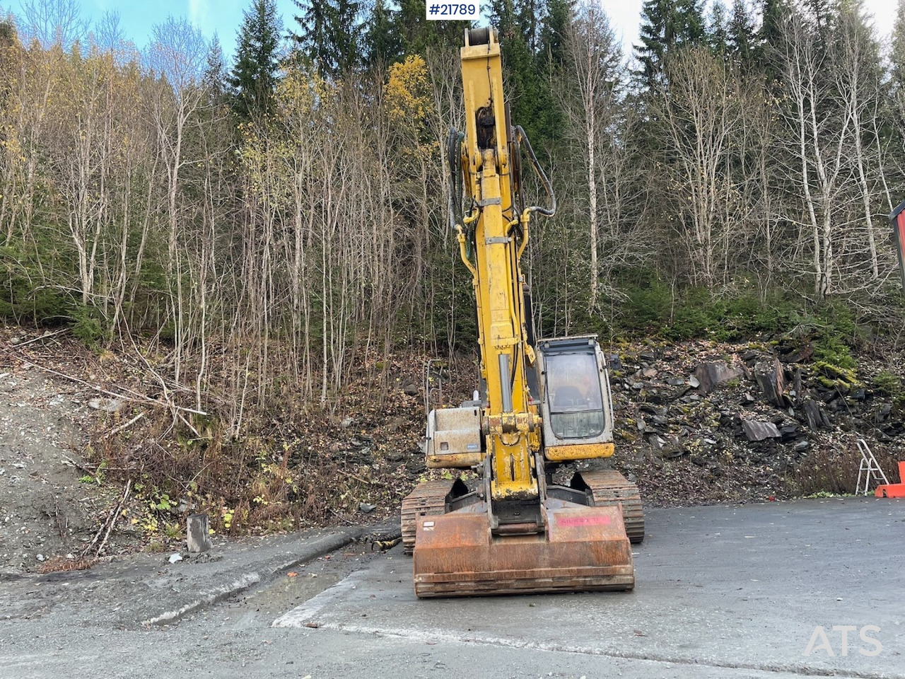 New Holland E265 med graveskuffe - حفارات زحافة: صور 3 New Holland E265 med graveskuffe - حفارات زحافة: صور 3