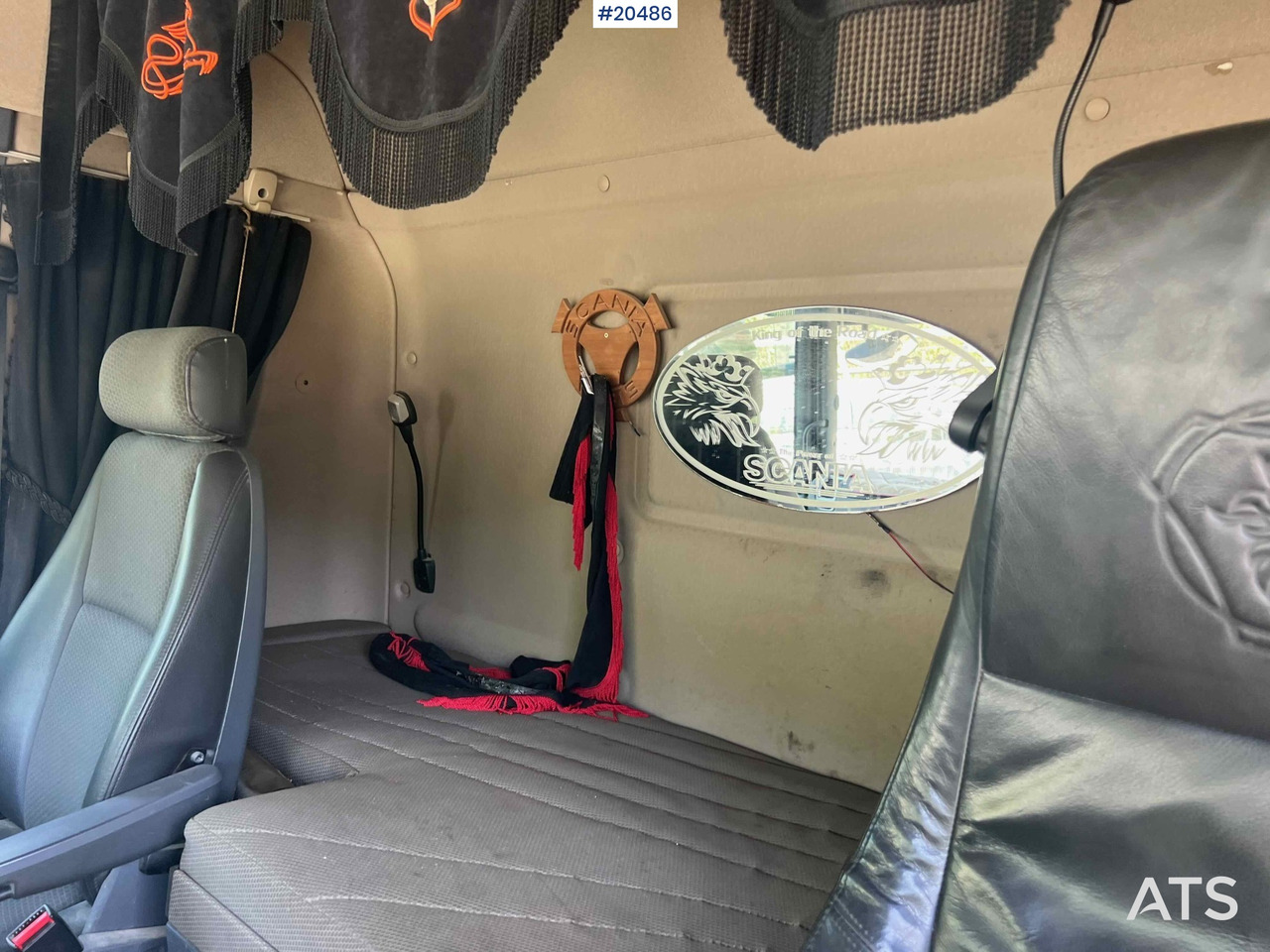 قلابات Scania R560: صور 25