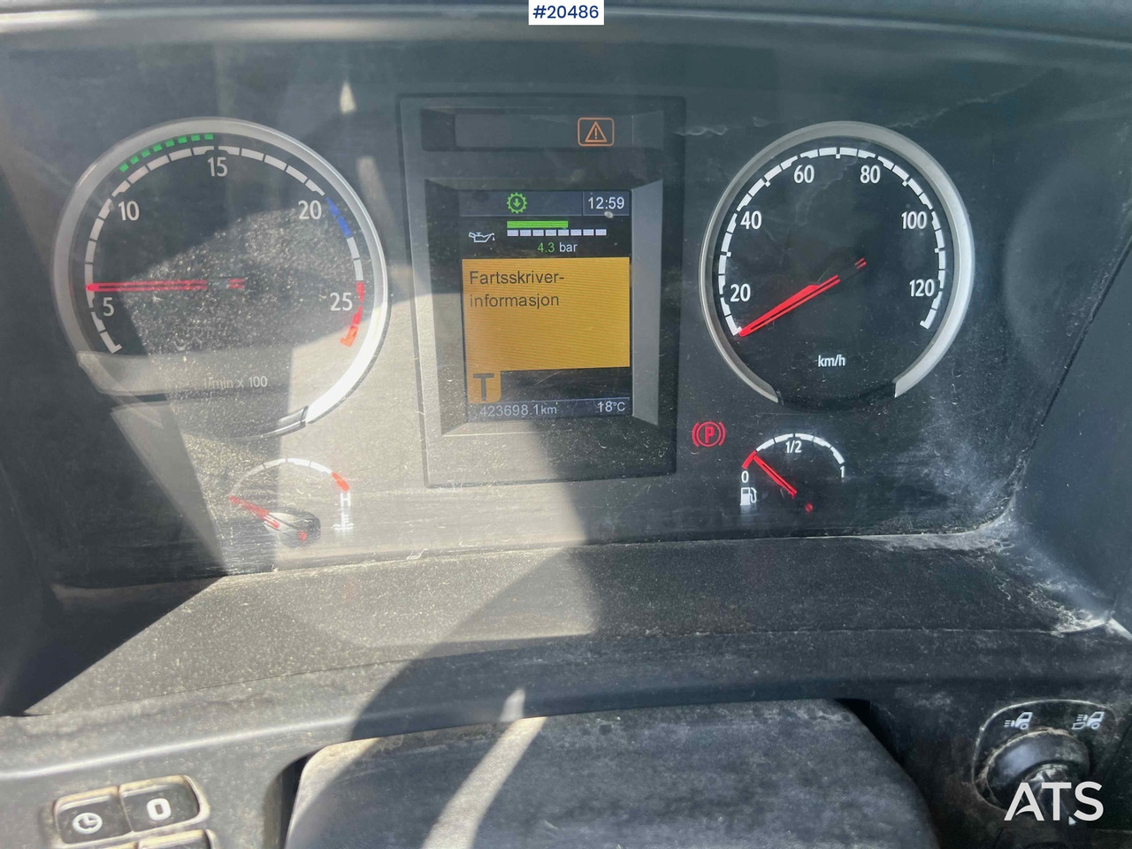 قلابات Scania R560: صور 28