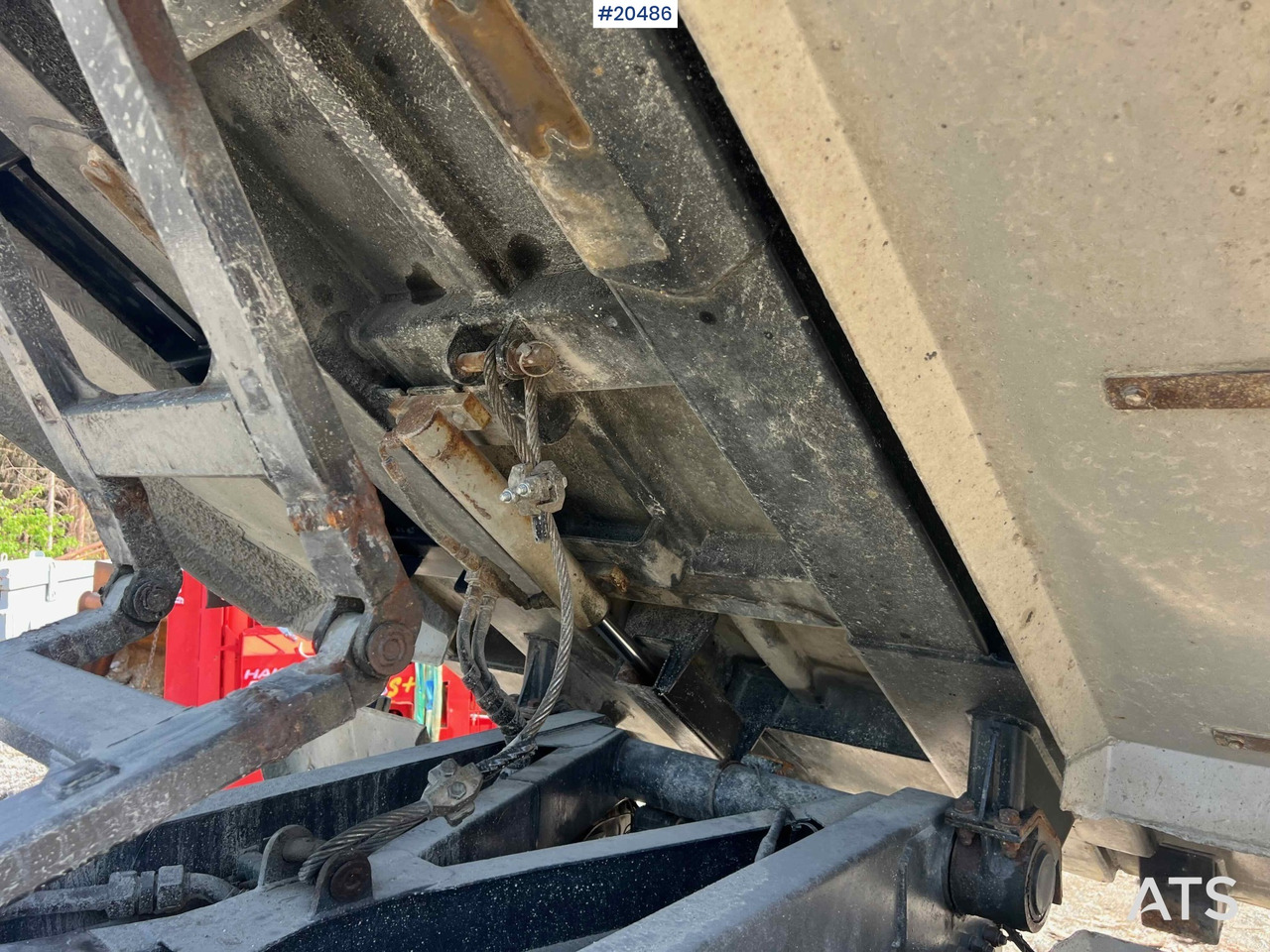 قلابات Scania R560: صور 45