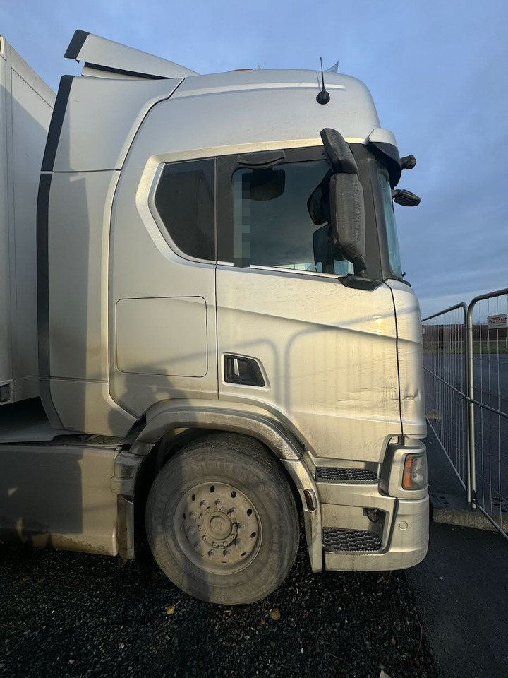 Scania R590 6x2 Trekkvogn m/ Walking floor hydraulikk - شاحنة جرار: صور 5 Scania R590 6x2 Trekkvogn m/ Walking floor hydraulikk - شاحنة جرار: صور 5