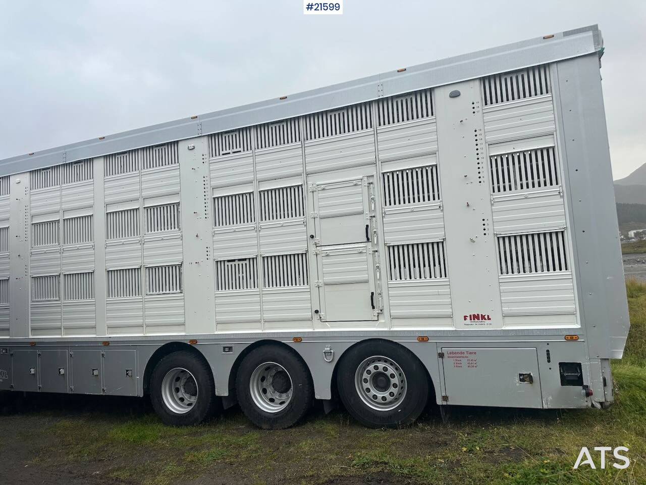 Volvo 540 8x4 dyrebil m/ Finkl påbygg, onspot og godkjent til 225 dyr - شاحنة نقل المواشي شاحنة: صور 5 Volvo 540 8x4 dyrebil m/ Finkl påbygg, onspot og godkjent til 225 dyr - شاحنة نقل المواشي شاحنة: صور 5