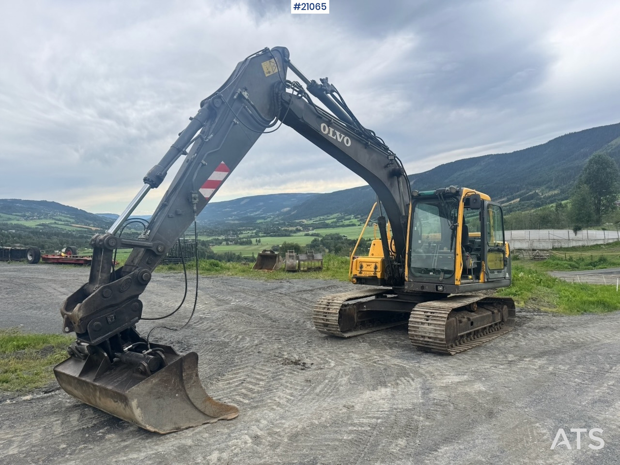 Volvo EC140 BLC - حفارات زحافة: صور 3 Volvo EC140 BLC - حفارات زحافة: صور 3