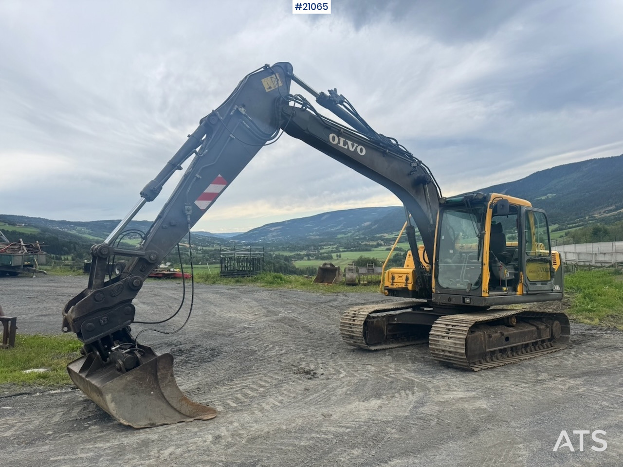 Volvo EC140 BLC - حفارات زحافة: صور 2 Volvo EC140 BLC - حفارات زحافة: صور 2