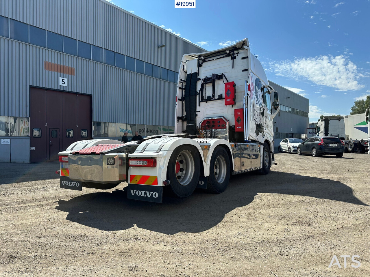 Volvo FH 750 - شاحنة جرار: صور 3 Volvo FH 750 - شاحنة جرار: صور 3