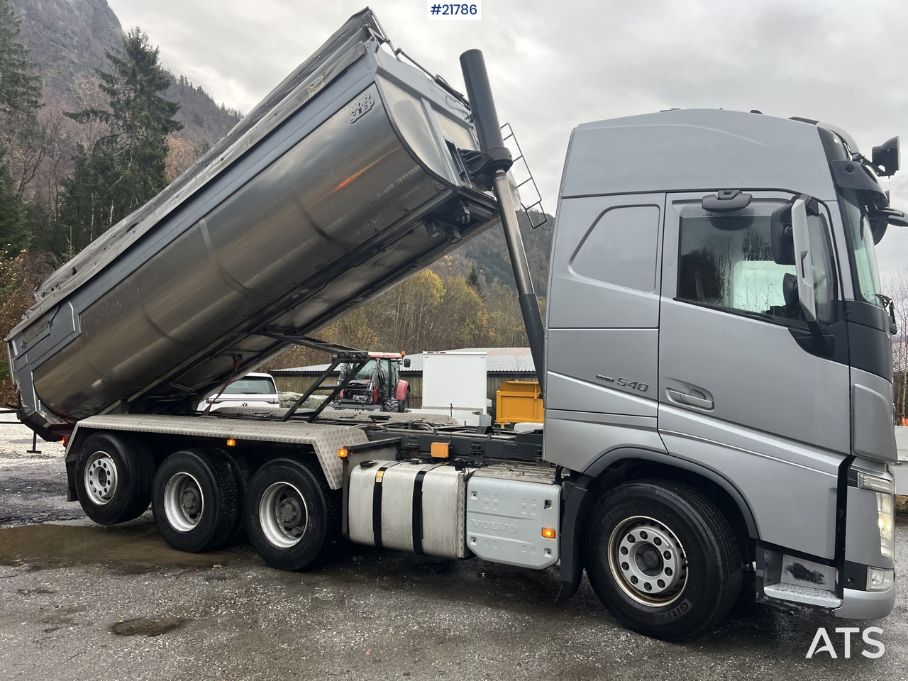 Volvo FH540 8x4 asfaltbil m/ mtdk k218 2 akslet asfalthenger - قلابات: صور 5 Volvo FH540 8x4 asfaltbil m/ mtdk k218 2 akslet asfalthenger - قلابات: صور 5