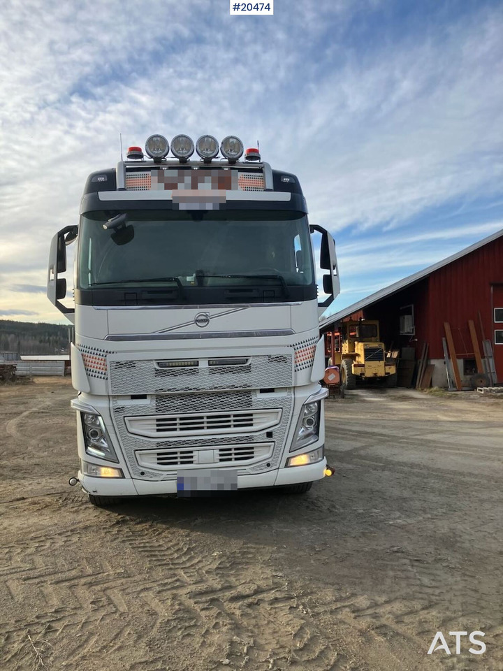 Volvo FH540 - شاحنة قطع الأشجار: صور 2 Volvo FH540 - شاحنة قطع الأشجار: صور 2