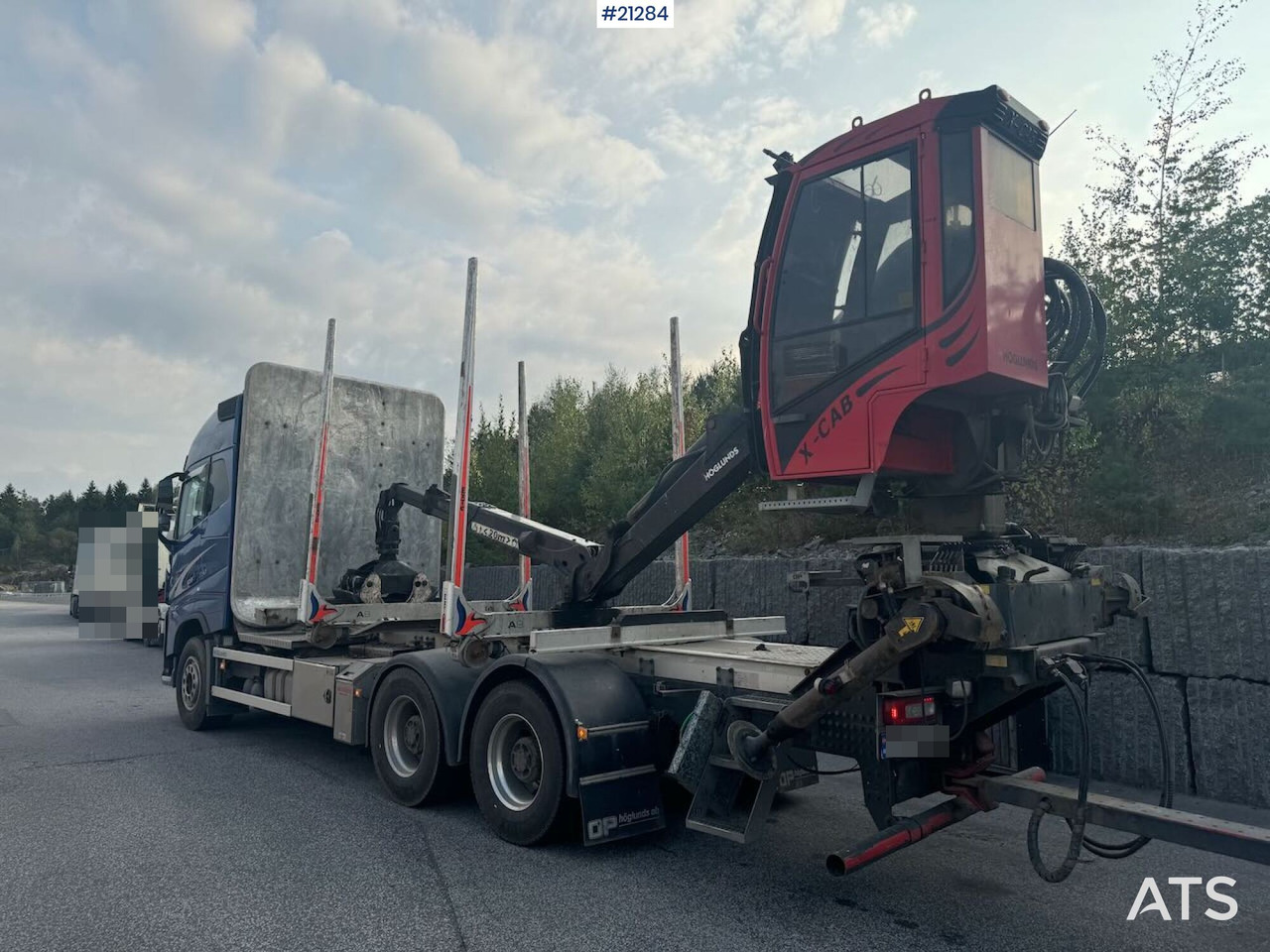 Volvo FH750 - شاحنة قطع الأشجار, شاحنة كرين: صور 3 Volvo FH750 - شاحنة قطع الأشجار, شاحنة كرين: صور 3