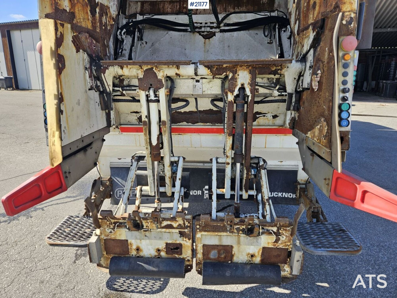 Volvo FM 370 - شاحنة القمامة: صور 5 Volvo FM 370 - شاحنة القمامة: صور 5