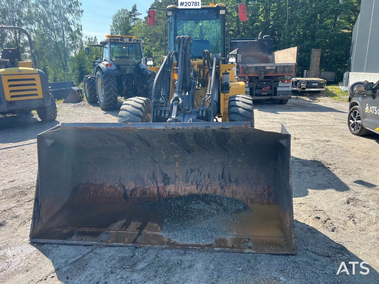 Volvo L45B - اللودر بعجل: صور 5 Volvo L45B - اللودر بعجل: صور 5