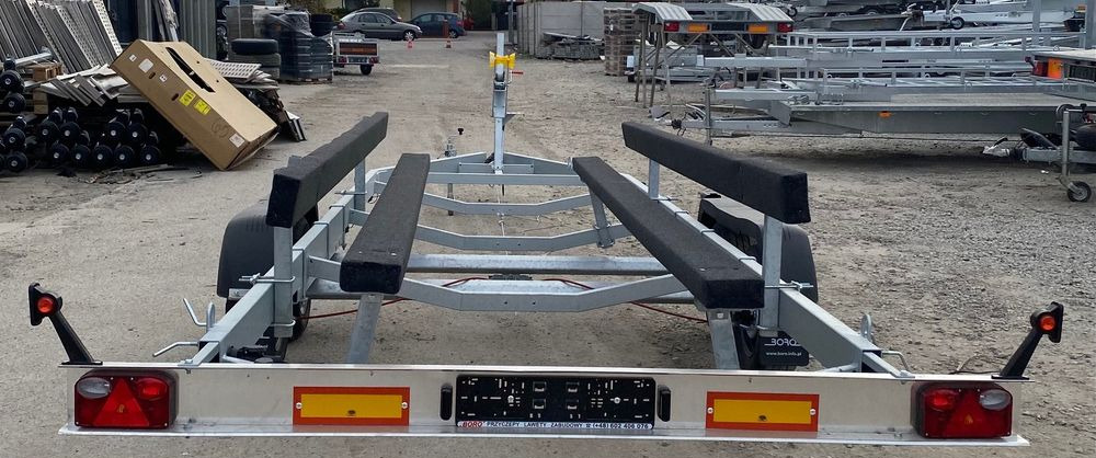 Boro PRZYCZEPA PODŁODZIOWA STYL AMERYKAŃSKI 7,30m - مقطورة القارب: صور 4 Boro PRZYCZEPA PODŁODZIOWA STYL AMERYKAŃSKI 7,30m - مقطورة القارب: صور 4
