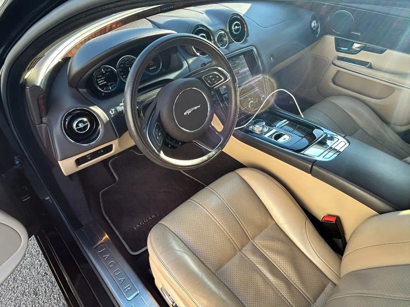 سيدان Jaguar XJ 3.0 V6D 275 PK /AUTOM / PANO DAK / VOL LEDER / MERIDAN / EXPORT PRICE: صور 15 سيدان Jaguar XJ 3.0 V6D 275 PK /AUTOM / PANO DAK / VOL LEDER / MERIDAN / EXPORT PRICE: صور 15