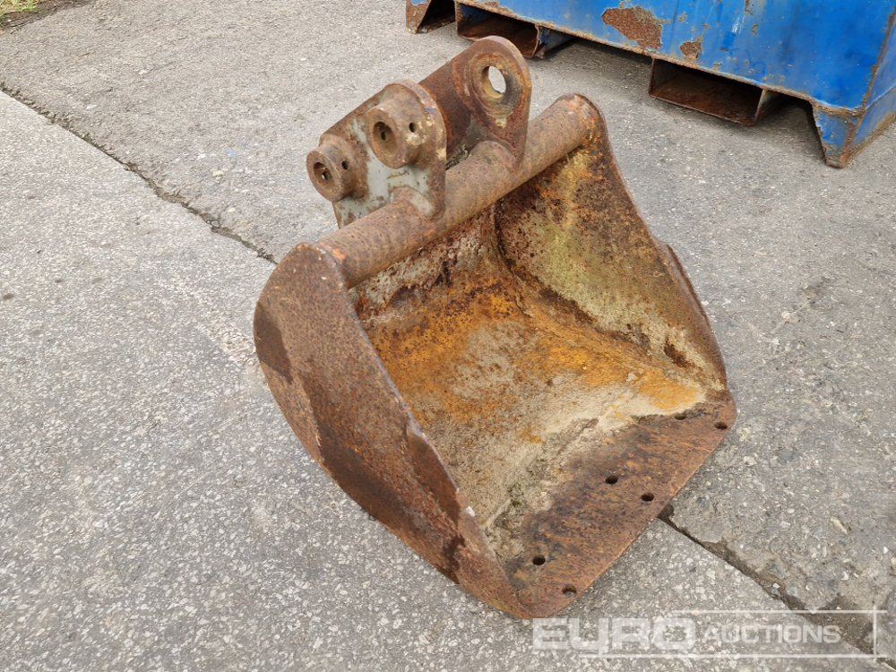 12" Digging Bucket to suit 1 Ton Mini Excavator - بكت: صور 4 12" Digging Bucket to suit 1 Ton Mini Excavator - بكت: صور 4