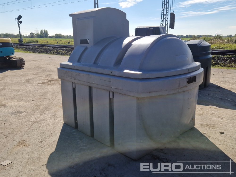 2,500Ltr. Fuel Bowser - خزان تخزين: صور 3 2,500Ltr. Fuel Bowser - خزان تخزين: صور 3