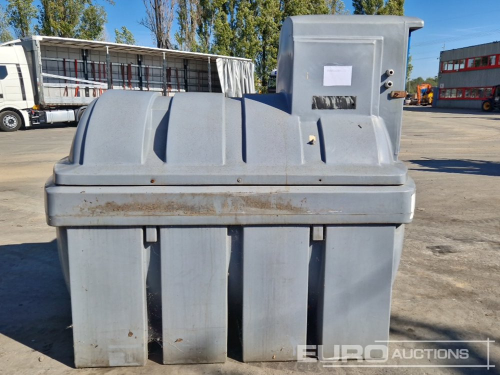 2,500Ltr. Fuel Bowser - خزان تخزين: صور 5 2,500Ltr. Fuel Bowser - خزان تخزين: صور 5