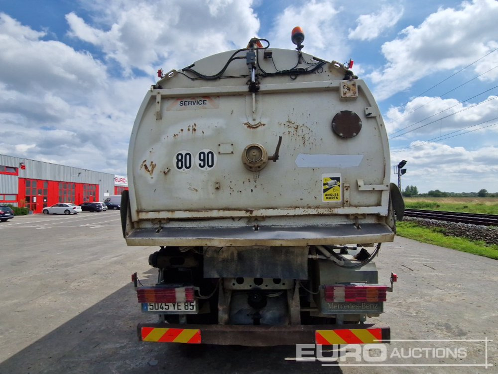 2002 Mercedes Axor 1829 - سياره كنس شوارع: صور 4 2002 Mercedes Axor 1829 - سياره كنس شوارع: صور 4
