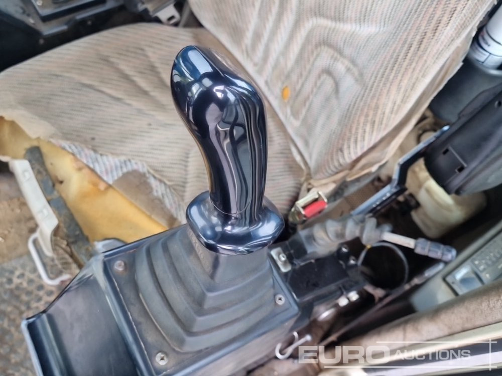 حفارة على عجلات 2004 Fuchs MHL331: صور 38