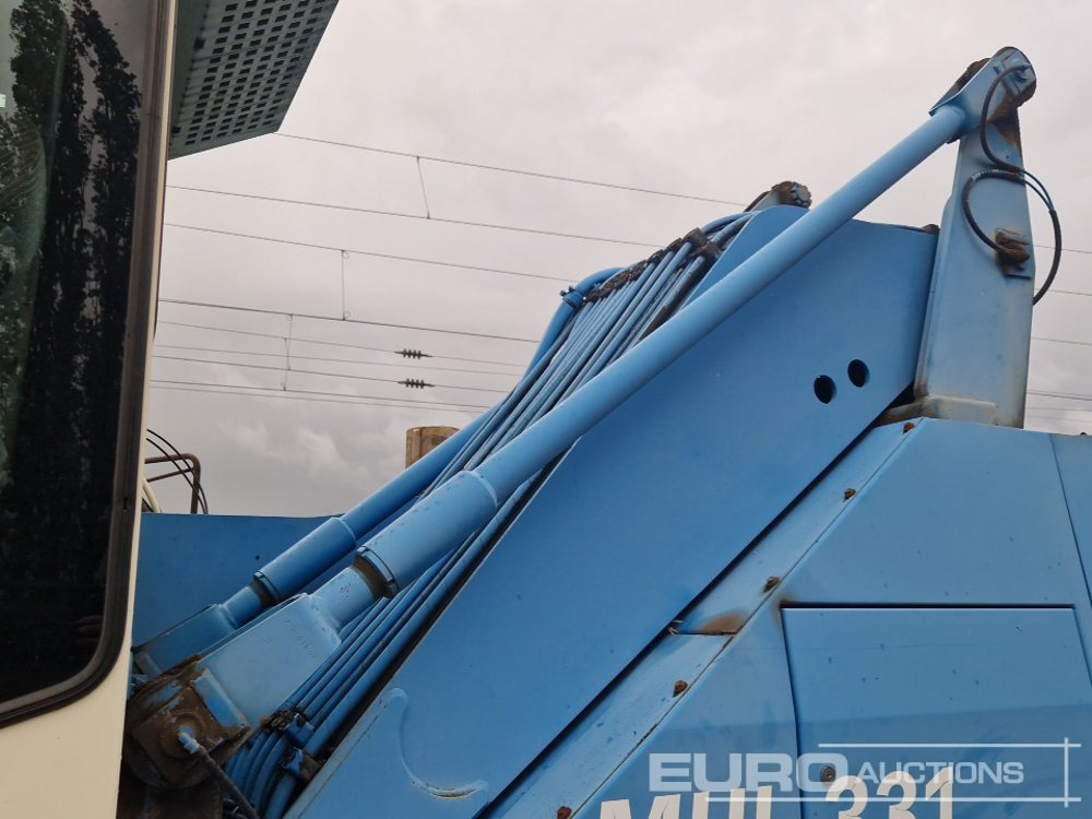 حفارة على عجلات 2004 Fuchs MHL331: صور 33