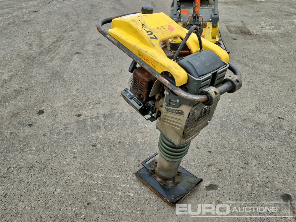 2008 Wacker Neuson BS50-4S - آلة أسفلت: صور 4 2008 Wacker Neuson BS50-4S - آلة أسفلت: صور 4
