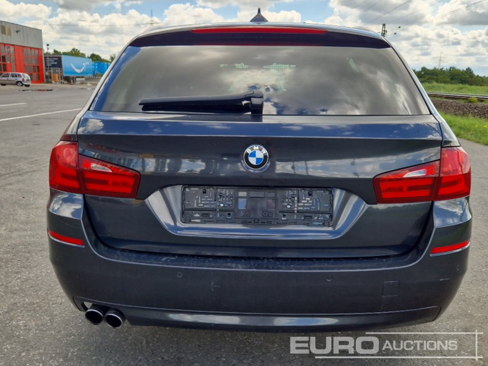2011 BMW 5 SERIES - سيارة: صور 4 2011 BMW 5 SERIES - سيارة: صور 4