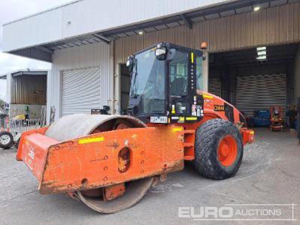 2011 CAT CS74 - مدحلة: صور 2 2011 CAT CS74 - مدحلة: صور 2