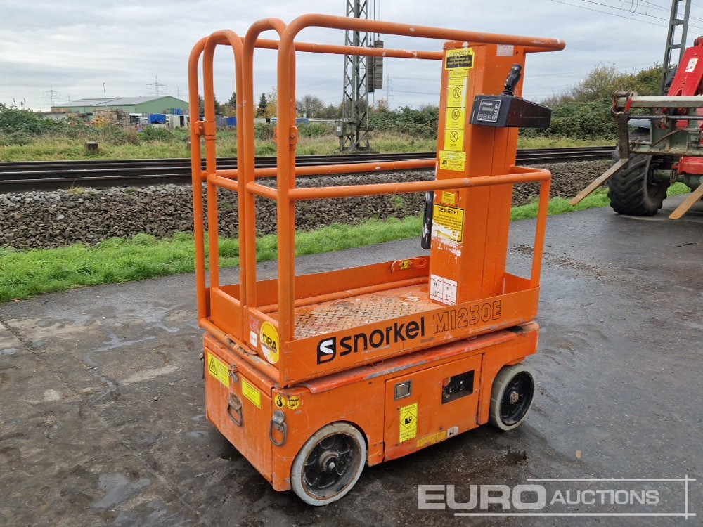 2011 Snorkel M1230E - منصات هيدروليكية متنقلة: صور 1 2011 Snorkel M1230E - منصات هيدروليكية متنقلة: صور 1
