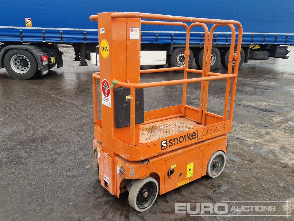 2011 Snorkel M1230E - منصات هيدروليكية متنقلة: صور 4 2011 Snorkel M1230E - منصات هيدروليكية متنقلة: صور 4