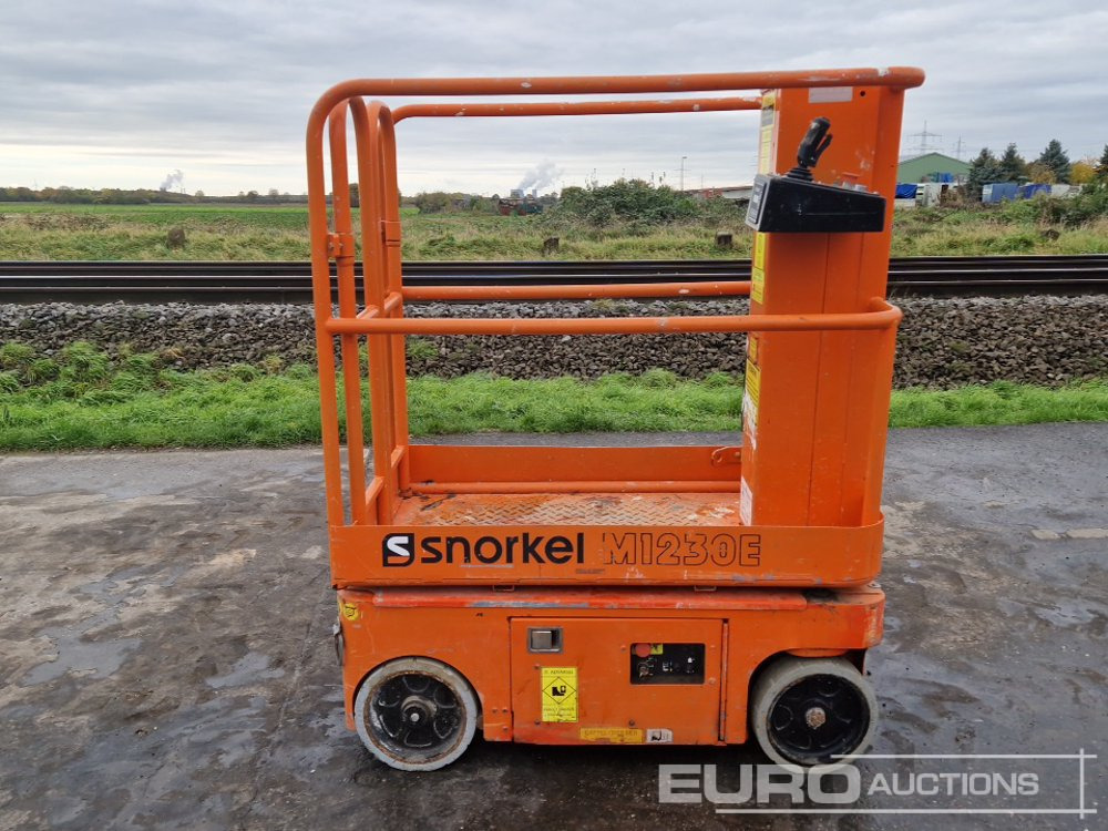 2011 Snorkel M1230E - منصات هيدروليكية متنقلة: صور 2 2011 Snorkel M1230E - منصات هيدروليكية متنقلة: صور 2