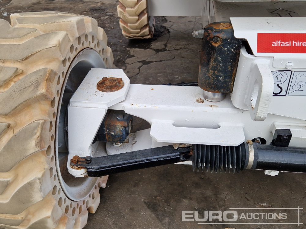 رافعات سلة مفصلية 2012 JLG 340AJ: صور 6