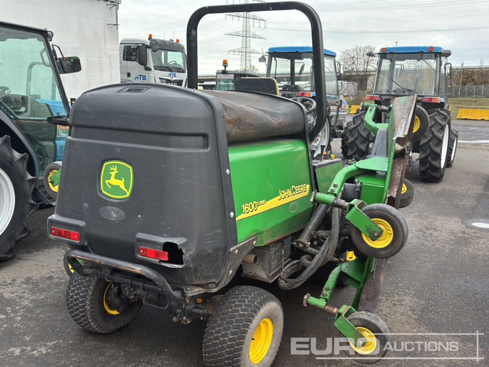 2012 John Deere 1600 - جزازة المروج: صور 5 2012 John Deere 1600 - جزازة المروج: صور 5