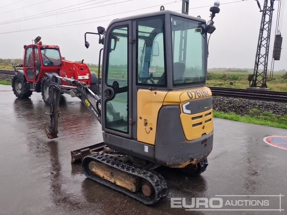 2012 Volvo EC18C - حفارة مصغرة: صور 3 2012 Volvo EC18C - حفارة مصغرة: صور 3