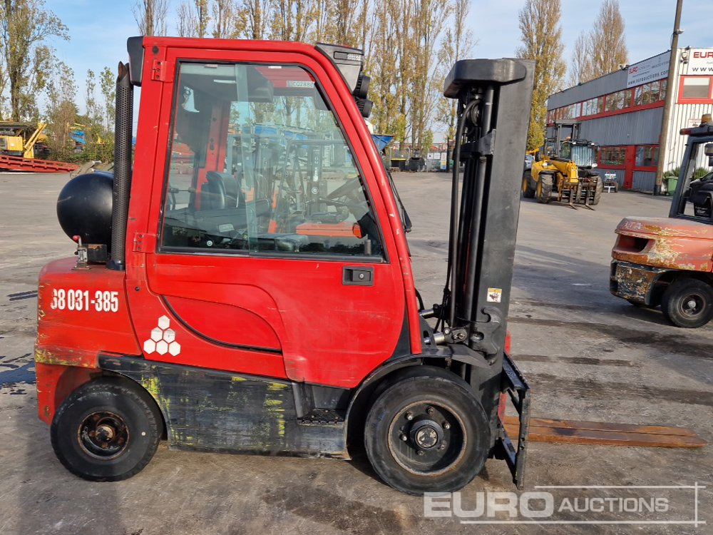 2014 Hyster H3-0FT - رافعة شوكية: صور 5 2014 Hyster H3-0FT - رافعة شوكية: صور 5