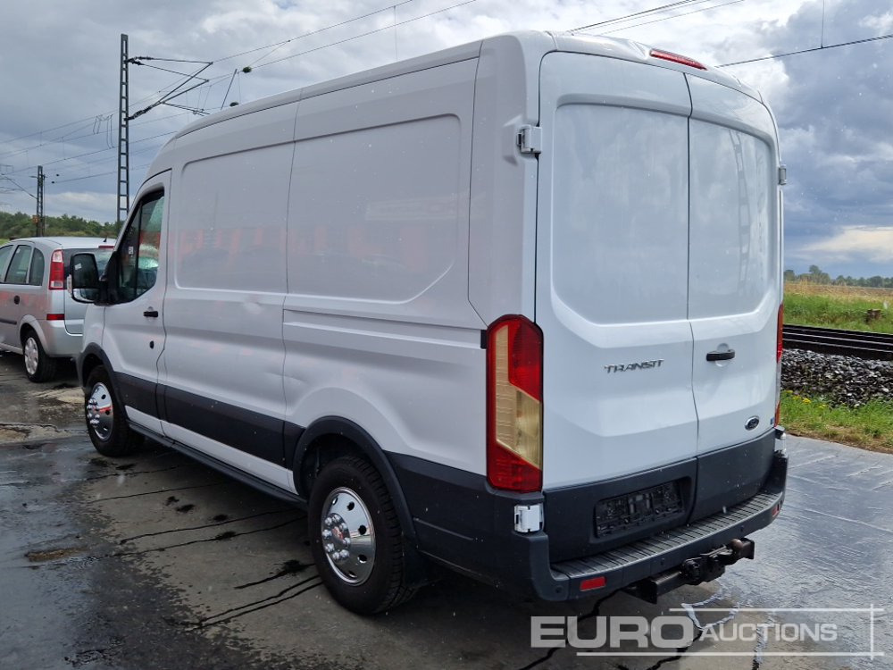 2015 Ford Transit - فان: صور 3 2015 Ford Transit - فان: صور 3