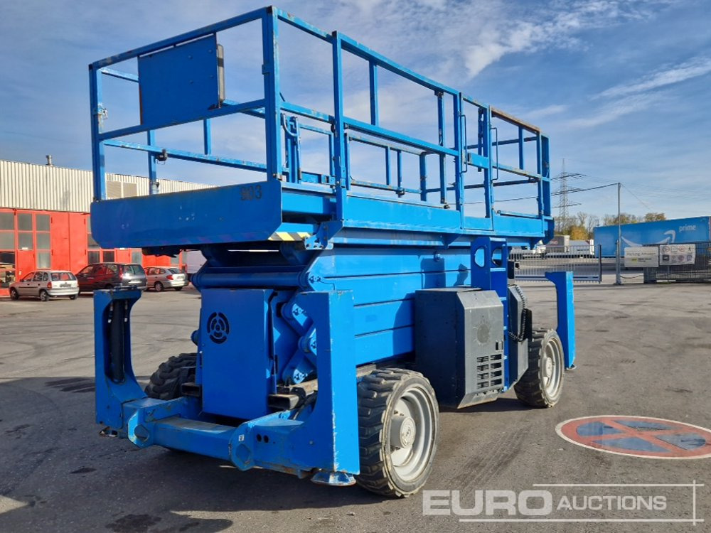 2015 Genie GS4390 RT - منصات هيدروليكية متنقلة: صور 5 2015 Genie GS4390 RT - منصات هيدروليكية متنقلة: صور 5
