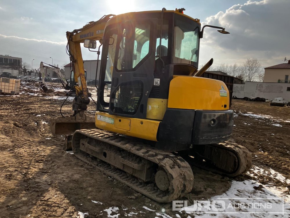 2015 Komatsu PC80MR-3 - حفارة مصغرة: صور 2 2015 Komatsu PC80MR-3 - حفارة مصغرة: صور 2