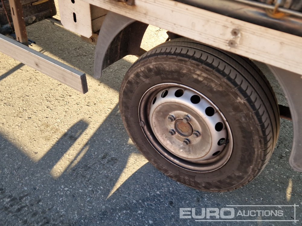 الشاحنات الصغيرة 2015 Renault Master: صور 10 الشاحنات الصغيرة 2015 Renault Master: صور 10