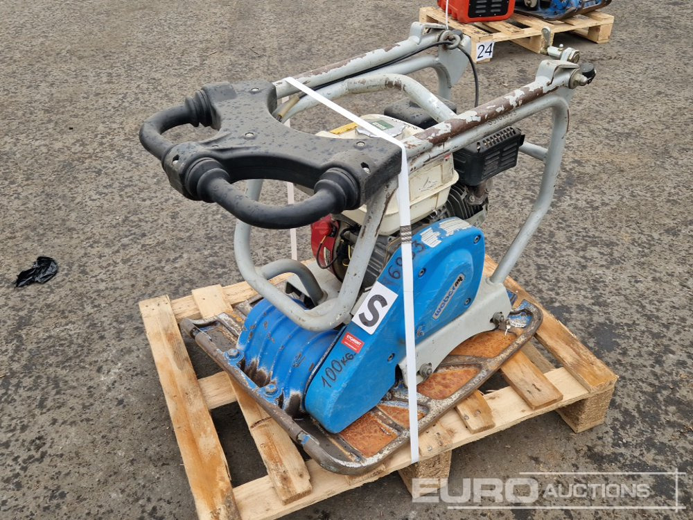 2015 Weber CF3 - صفائح اهتزازية: صور 1 2015 Weber CF3 - صفائح اهتزازية: صور 1